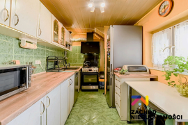Przestronny dom 2 rodzinny- Os. Jędrzychów